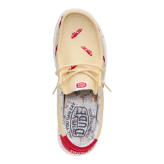 Wally Embroidered Crawfish